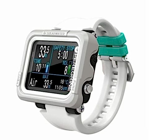 SHEARWATER Peregrine Adventures ED - Light